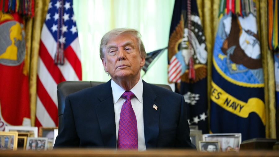 Trump laisse planer le doute concernant des sanctions américaines sur des banques chinoises