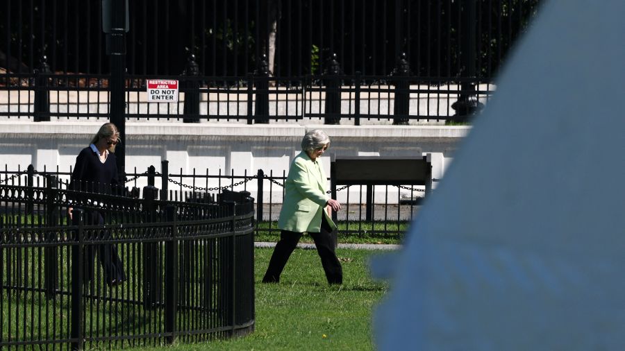 Susie Wiles, la directrice de cabinet de Trump, annonce être guérie du cancer