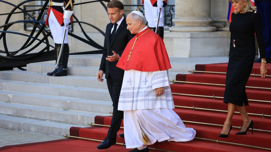 Macron prône une «organisation internationale» pour éviter une IA concentrée dans «quelques mains»