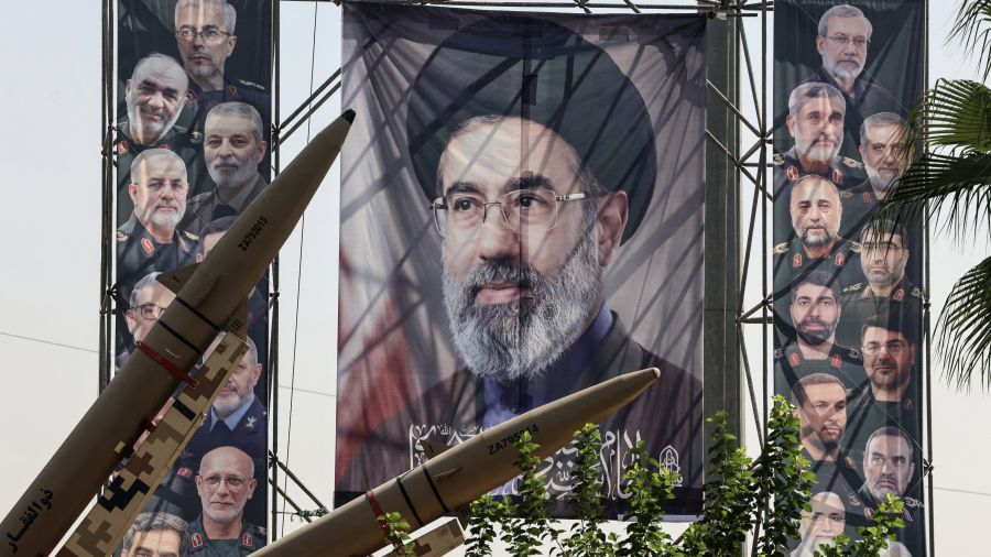 Iran: le guide suprême prédit que les États-Unis devront quitter le Moyen-Orient