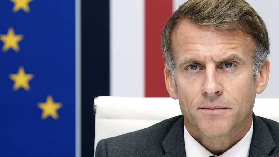 Violences en France: Macron serre la vis avant un nouveau samedi de mobilisation