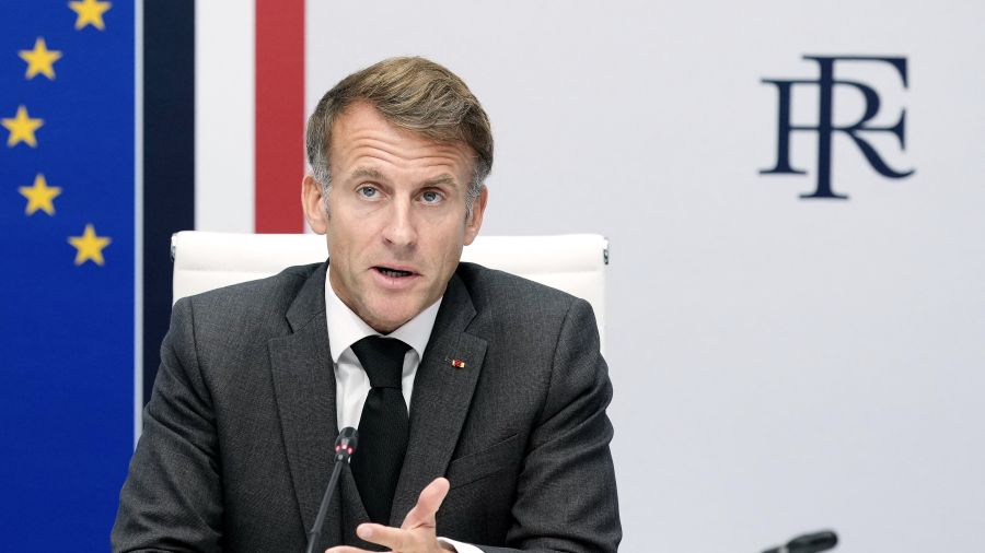 Crise sociale en France: Macron en première ligne avant la mobilisation de samedi