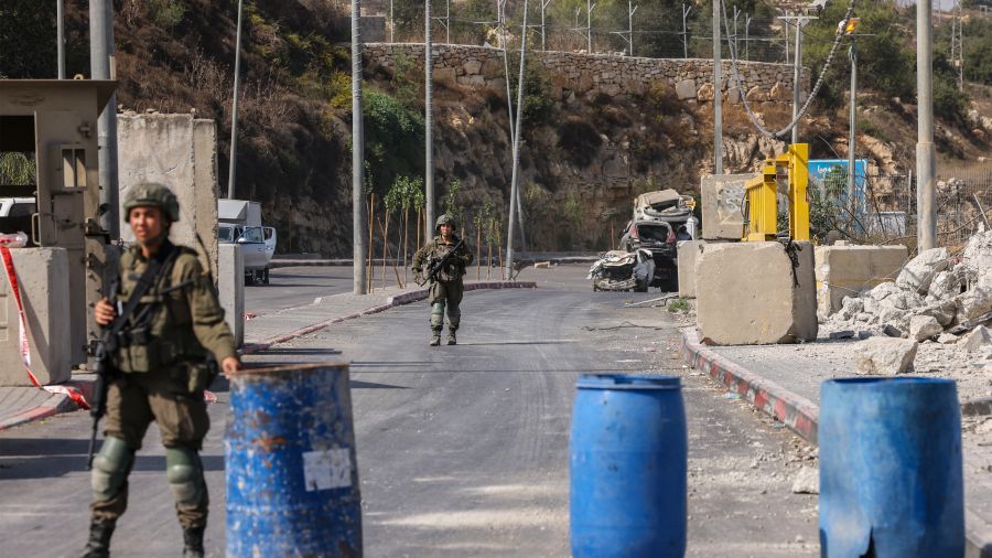Cisjordanie: l'armée israélienne déplace des Palestiniens à Hébron après une attaque meurtrière