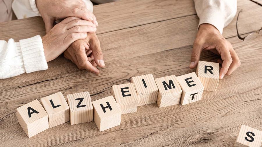 Les États-Unis approuvent le premier test sanguin de dépistage d'Alzheimer 