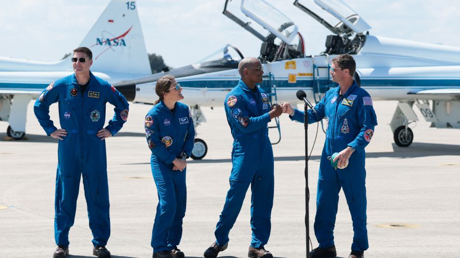 Après un tour de Lune, les astronautes d'Artémis remettent le cap sur la Terre