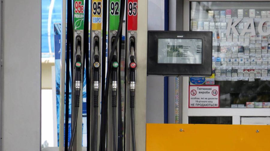 Liban-Crise - Hausse des prix des carburants mardi, routes coupées en signe de protestation
