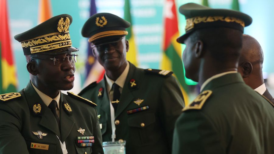 Sahel: intervention au Niger en suspens, combats au nord du Mali