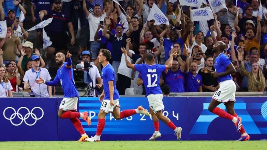 JO-2024: la France lance idéalement son tournoi en terrassant les Etats-Unis 3-0