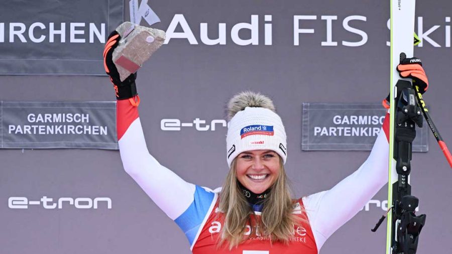 Ski alpin: la Suissesse Corinne Suter gagne la descente de Garmisch