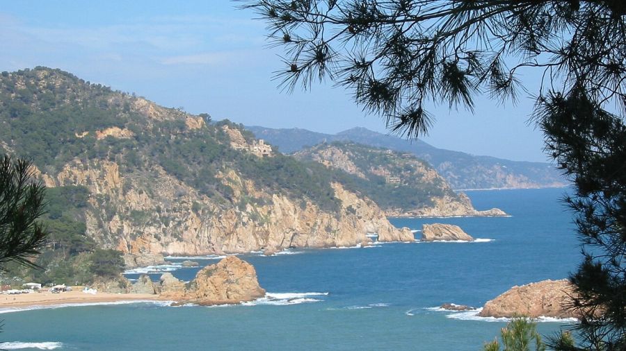 Espagne: incendie près de la très touristique Costa Brava, une dizaine de communes confinées