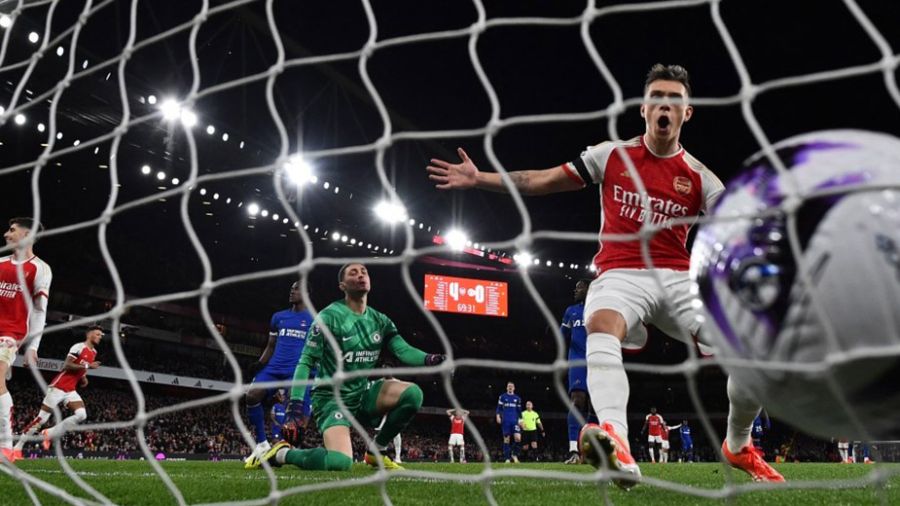 Arsenal domine Chelsea et conforte son avance