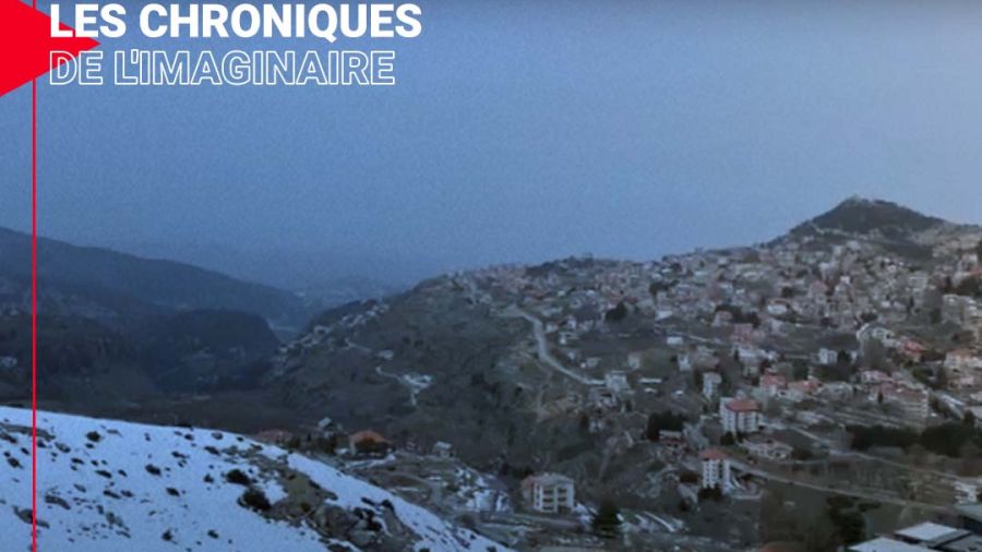 En face de la montagne, il y a la mer