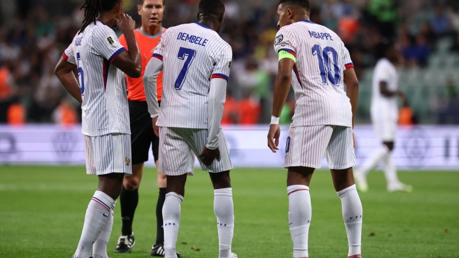 Equipe de France: «le PSG n'est pas notre adversaire», assure Deschamps