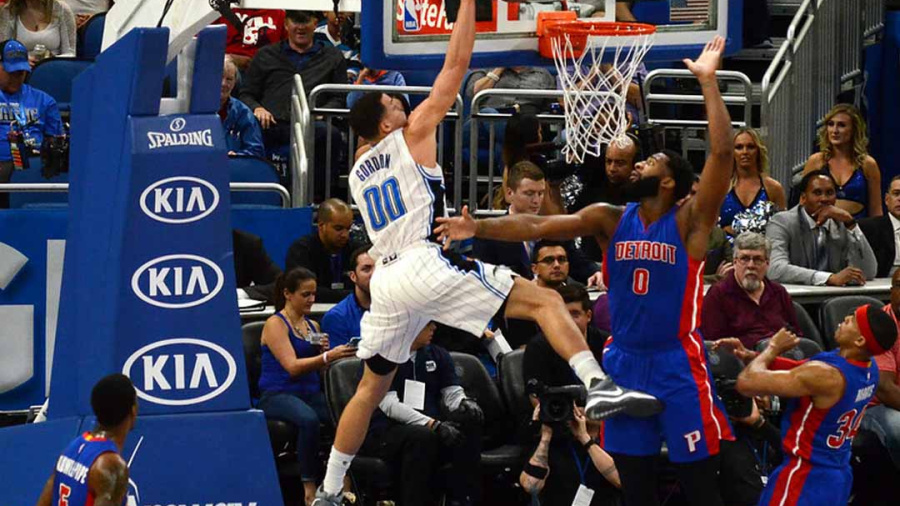 NBA: Denver humilie Milwaukee, les Hawks maîtrisent les Lakers