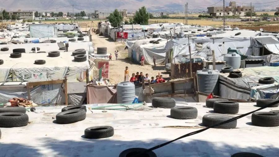 Les Syriens déplacés hésitent à rentrer chez eux malgré la chute d’Assad