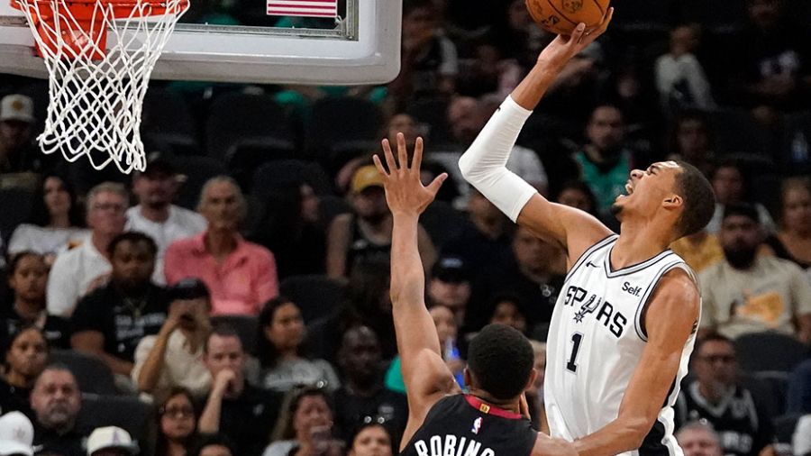NBA : les Spurs s’inclinent sans Wembanyama, le Thunder s’offre le champion