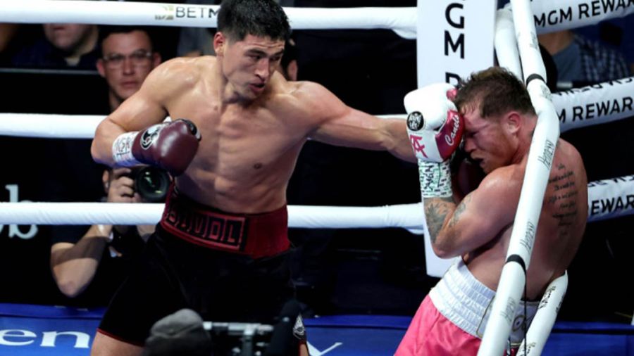 Boxe: Canelo tombe de haut face à Bivol