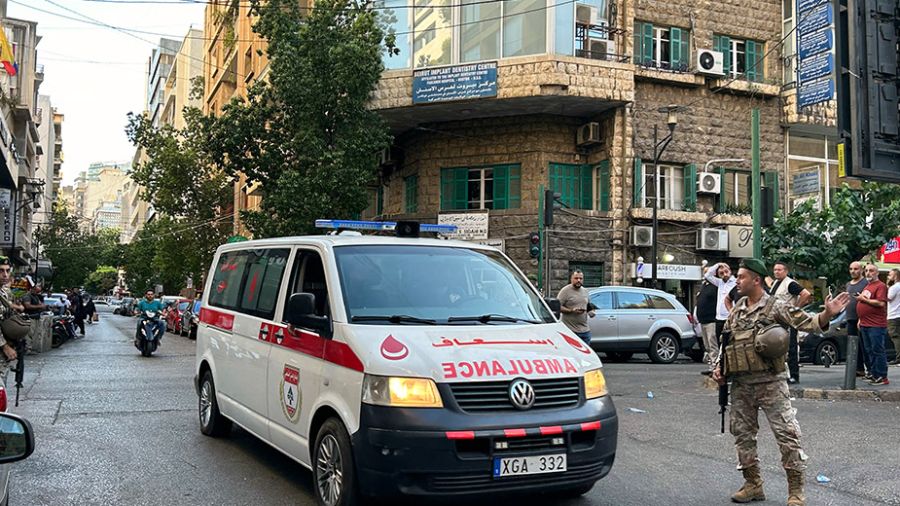 Explosion de bipeurs: probable infiltration israélienne de la logistique du Hezbollah