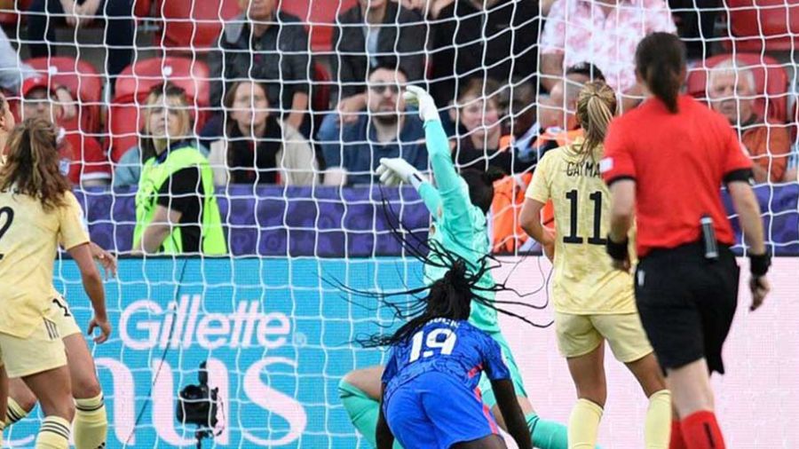 Euro féminin: derrière les Bleues, dernière place pour les quarts