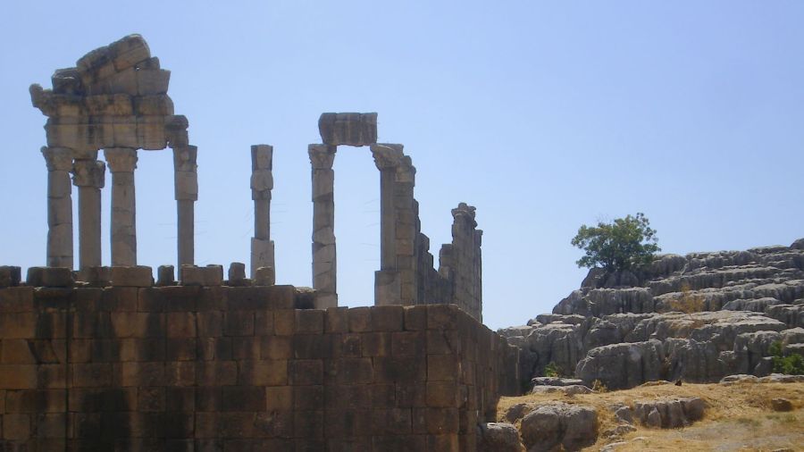 Faqra, les temples au-dessus des nuages