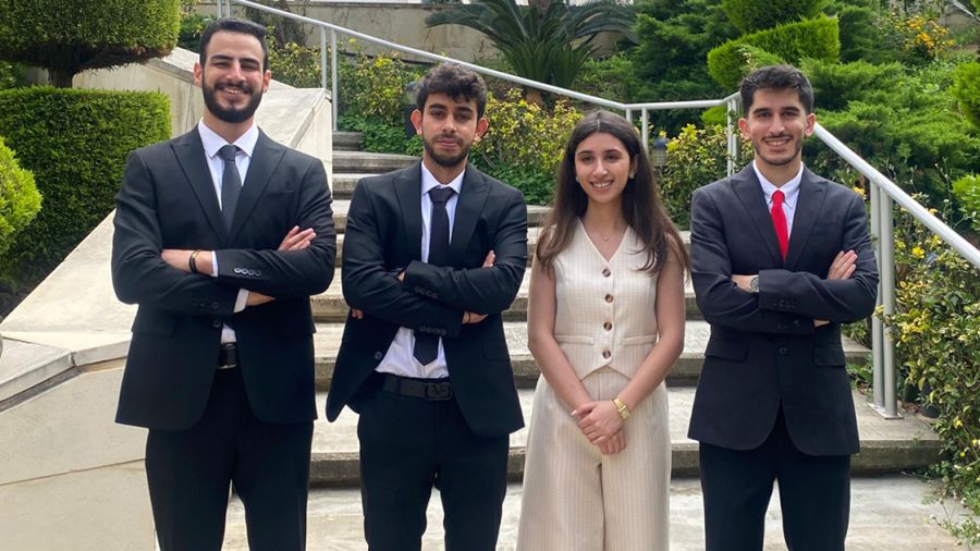 Des étudiants de la LAU développent un système de détection d’incendies remis à la Défense civile