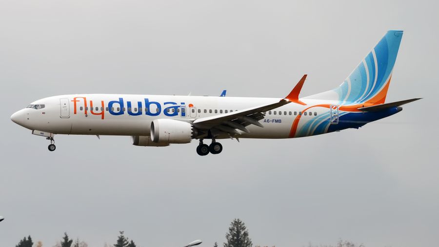 Flydubai: Trump dit soupçonner l'Iran et menace de le frapper