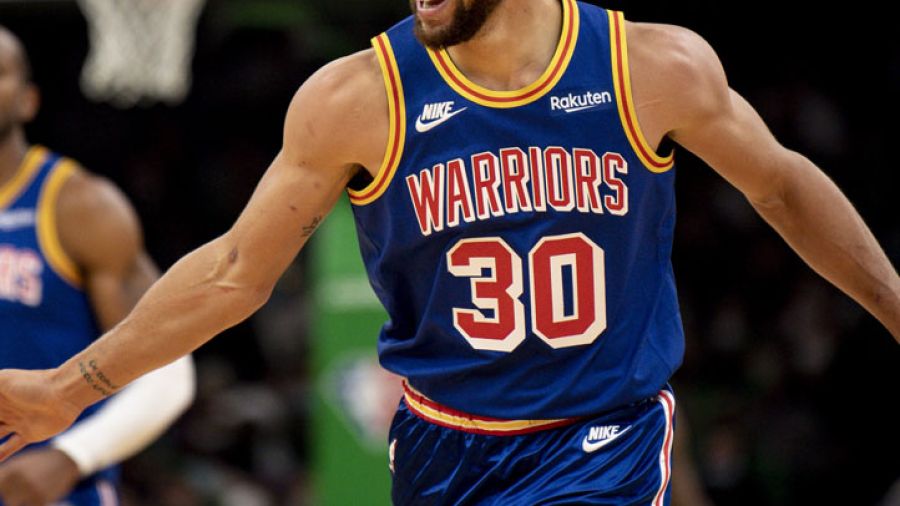 NBA: Curry enchaîne avec 30 points contre les Celtics