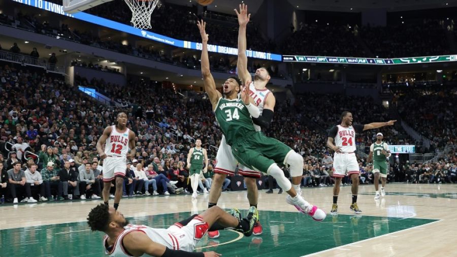 Milwaukee et Golden State passent le premier tour des play-offs