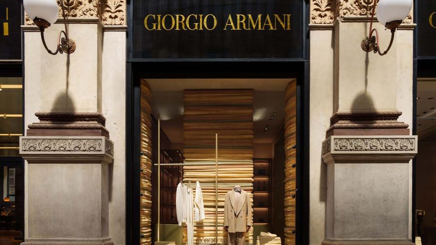 Armani, l’icône qui illumine la Fashion Week de Milan