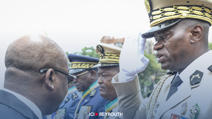 Gabon: les militaires respecteront les \