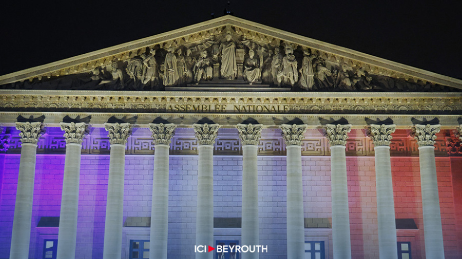 Loi sur l'immigration en France: la majorité présidentielle fracturée