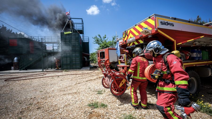 Manœuvre conjointe des pompiers de la FCR et de la Défense civile à Tyr