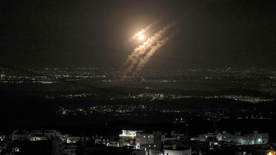 L'Iran frappe Israël, l'Occident condamne unanimement
