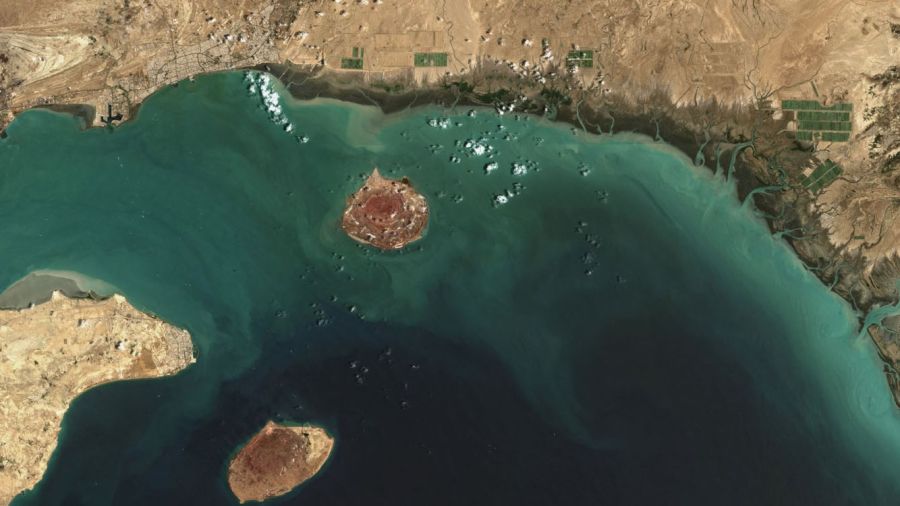 Iran: plusieurs frappes américaines près du détroit d'Ormuz