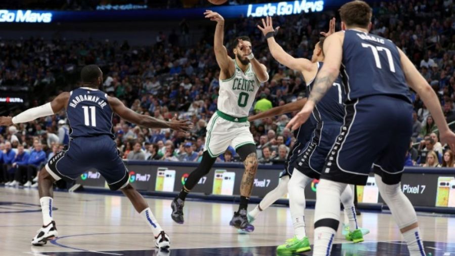 NBA: Boston étouffe Doncic, Denver concasse les Clippers
