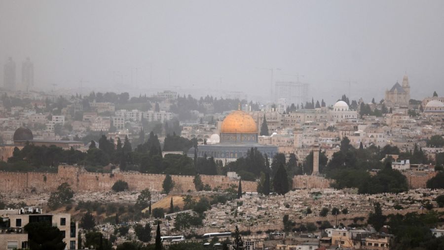 Netanyahou met en garde contre le risque d'une propagation des incendies à Jérusalem