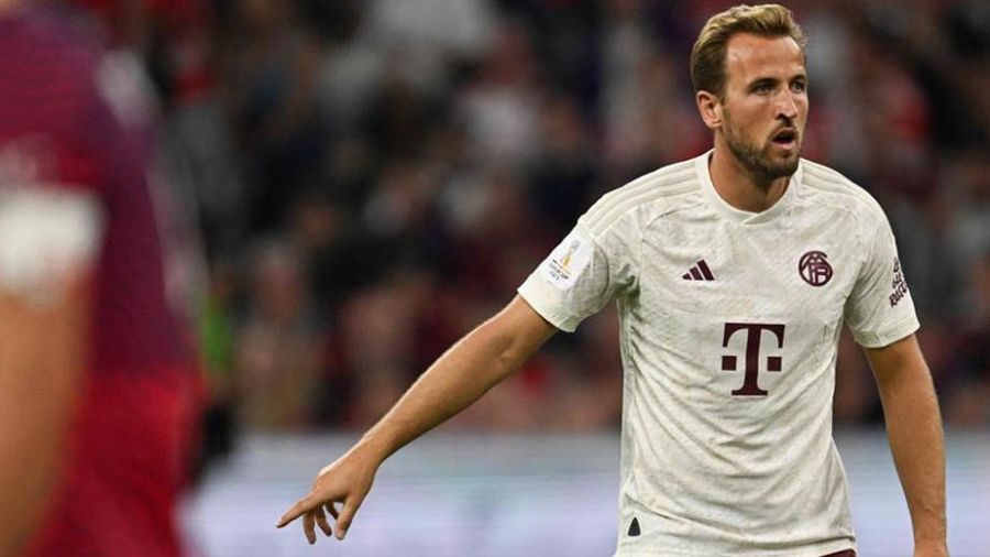 Premiers pas de Kane au Bayern, le premier trophée attendra