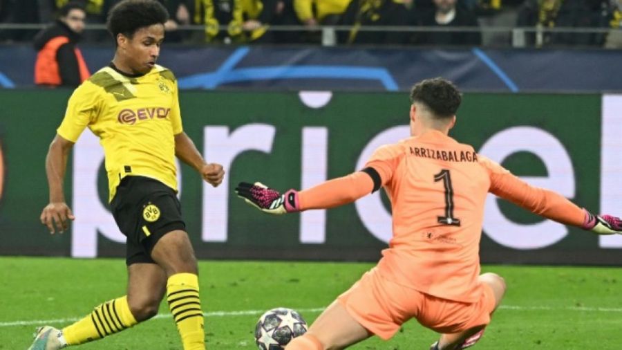 Chelsea ne tient pas le choc à Dortmund, Benfica en très bonne voie