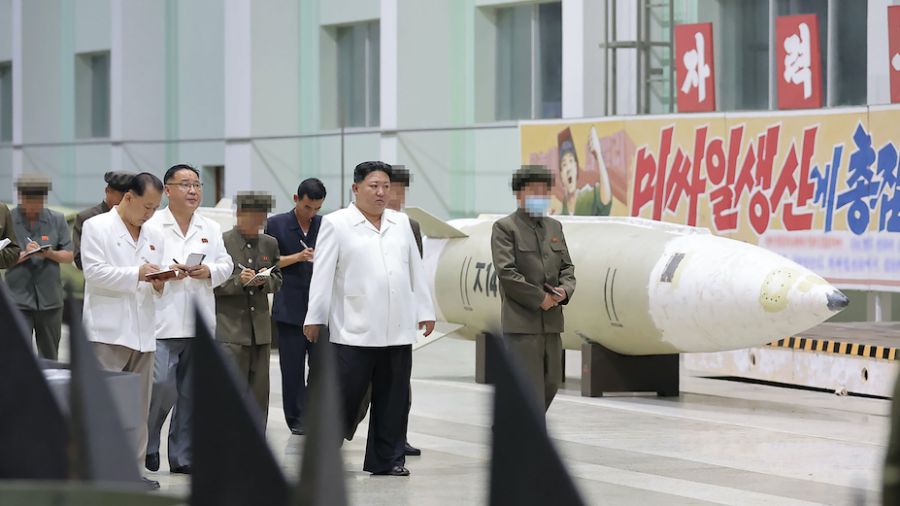 Kim Jong Un veut augmenter la production de missiles
