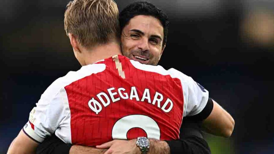 Liverpool accueille Arsenal dans la bataille pour la première place de la PL à Noël.