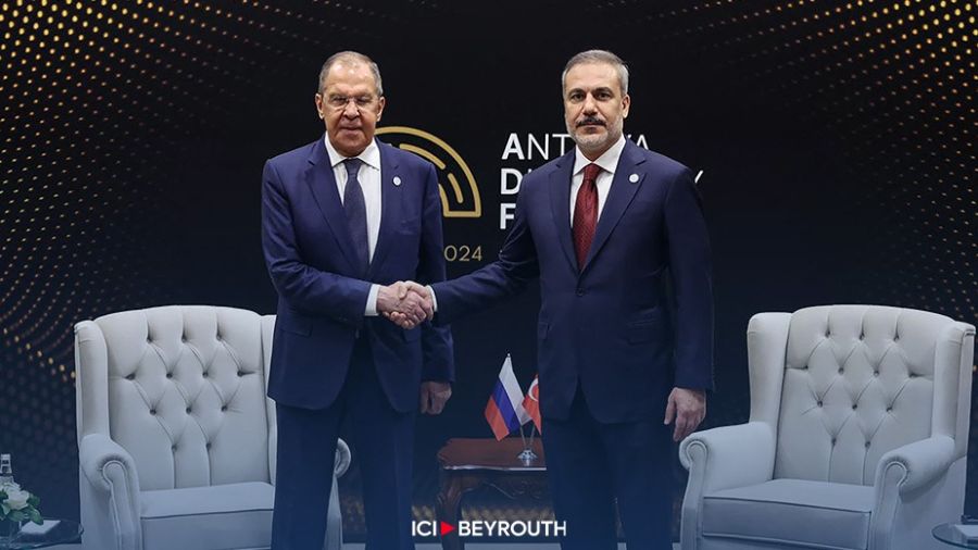 Lavrov en Turquie désireuse de réunir à nouveau Moscou et Kiev