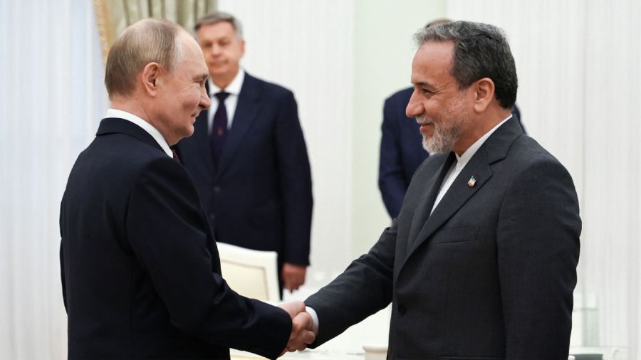 En Russie, Araghchi accuse Washington d'avoir fait échouer les pourparlers