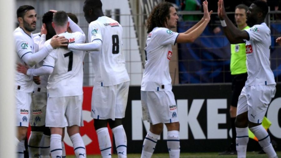 Coupe de France: l'OM s'en sort à dix face à Hyères