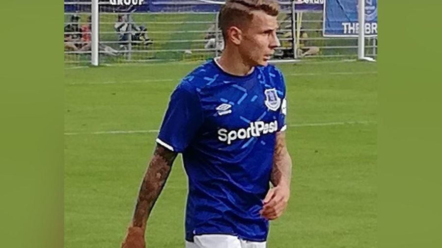 Angleterre: Lucas Digne quitte Everton pour Aston Villa, à onze mois du Mondial