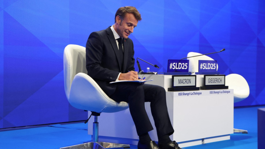 En Asie, Macron appelle à de «nouvelles coalitions face au règne de la force»
