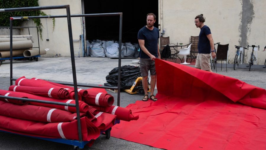 Seconde vie à Marseille pour le tapis rouge du festival de Cannes
