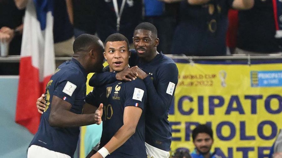 Mondial-2022: la France prend son quart