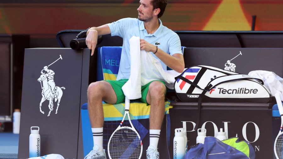 Open d'Australie: Medvedev qualifié dans la douleur face au Thaïlandais Samrej