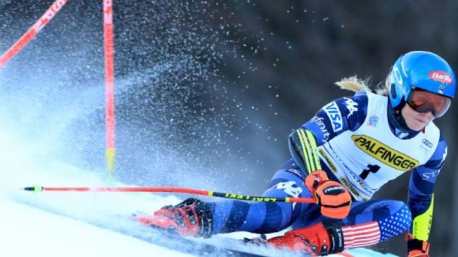 Ski alpin: Mikaela Shiffrin rejoint Lindsey Vonn dans la légende
