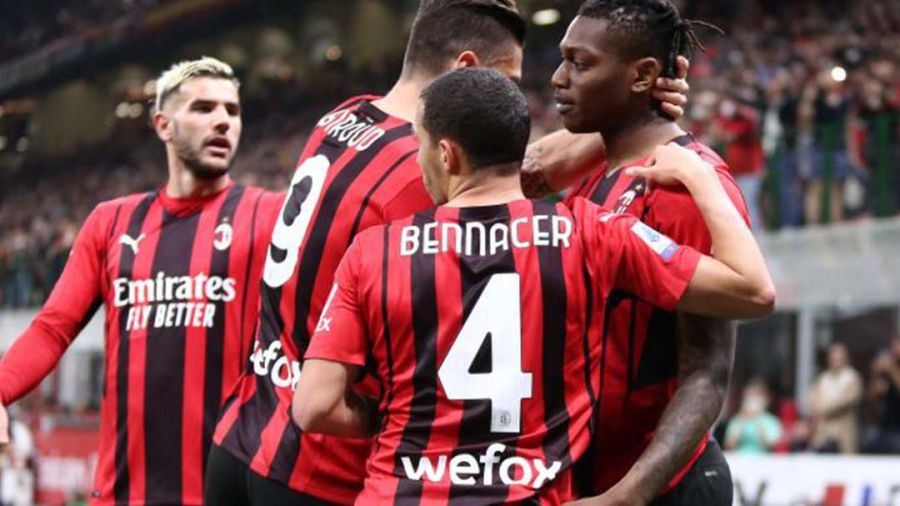 Le mano a mano milanais continue en tête de la Serie A